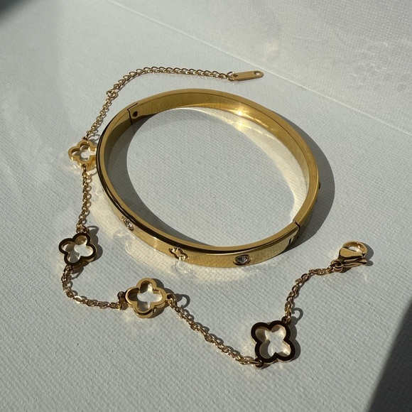 2PCS Gold Clover Stainless Steel Bracelet Set - Picture 10 of 16